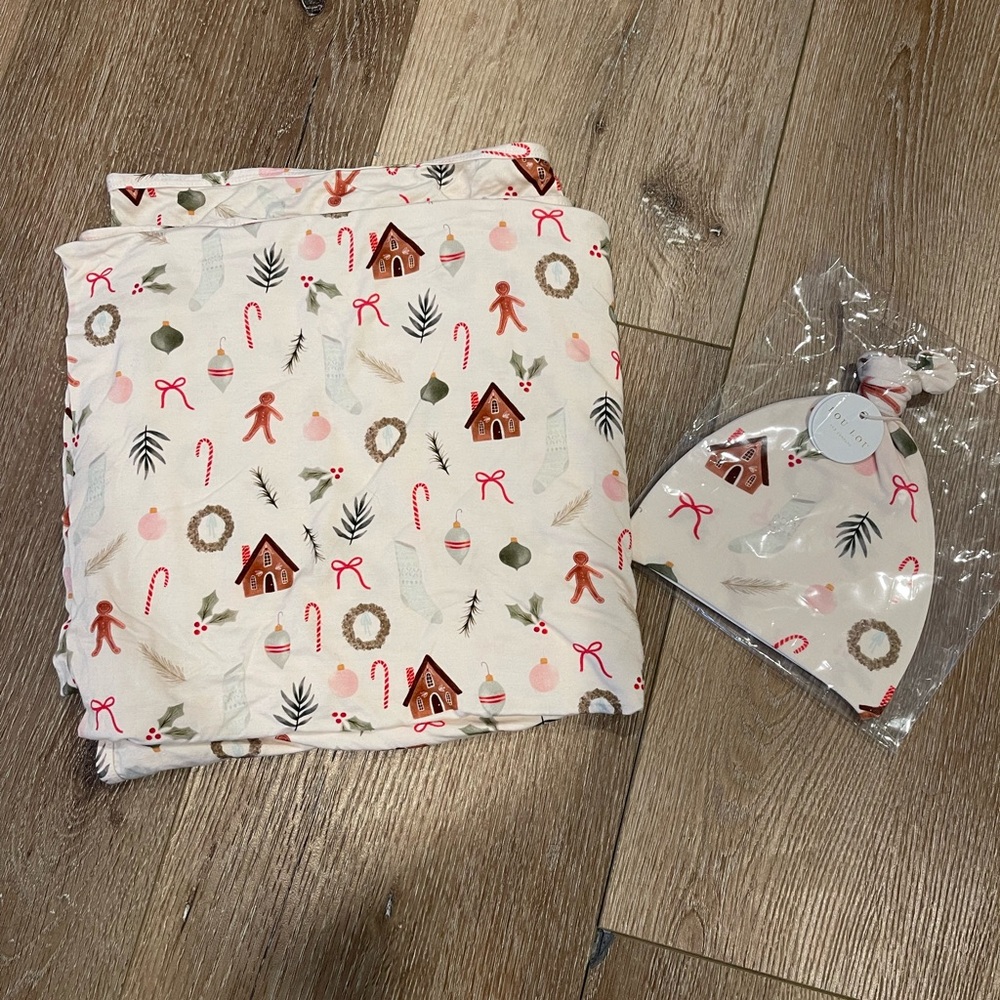 Lou Lou and Company Swaddle blanket and Top Knot Hat